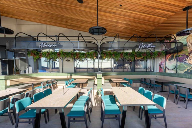 Eclipse Straight Pole Bromic