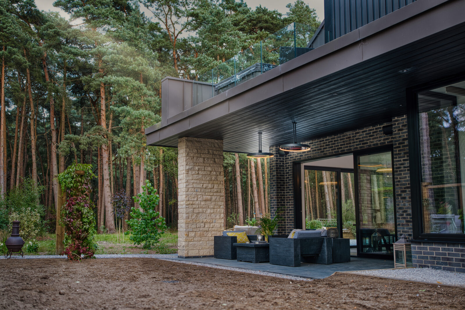 Eclipse Twin Pole Bromic